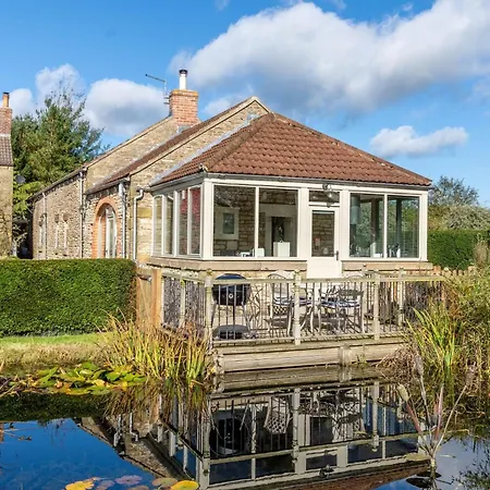 2 Bed In Scarborough 79521 Holiday home