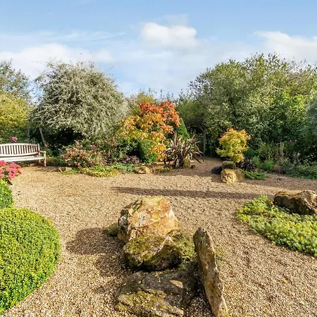 2 Bed In Scarborough Oc-79521 Sawdon