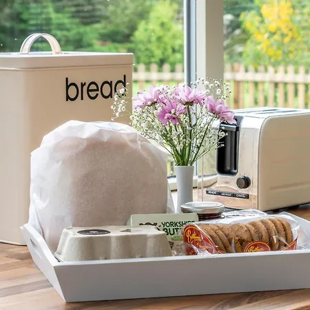 2 Bed In Scarborough 79521 *