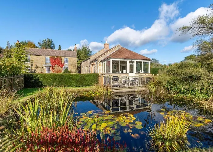2 Bed In Scarborough Oc-79521 * Sawdon